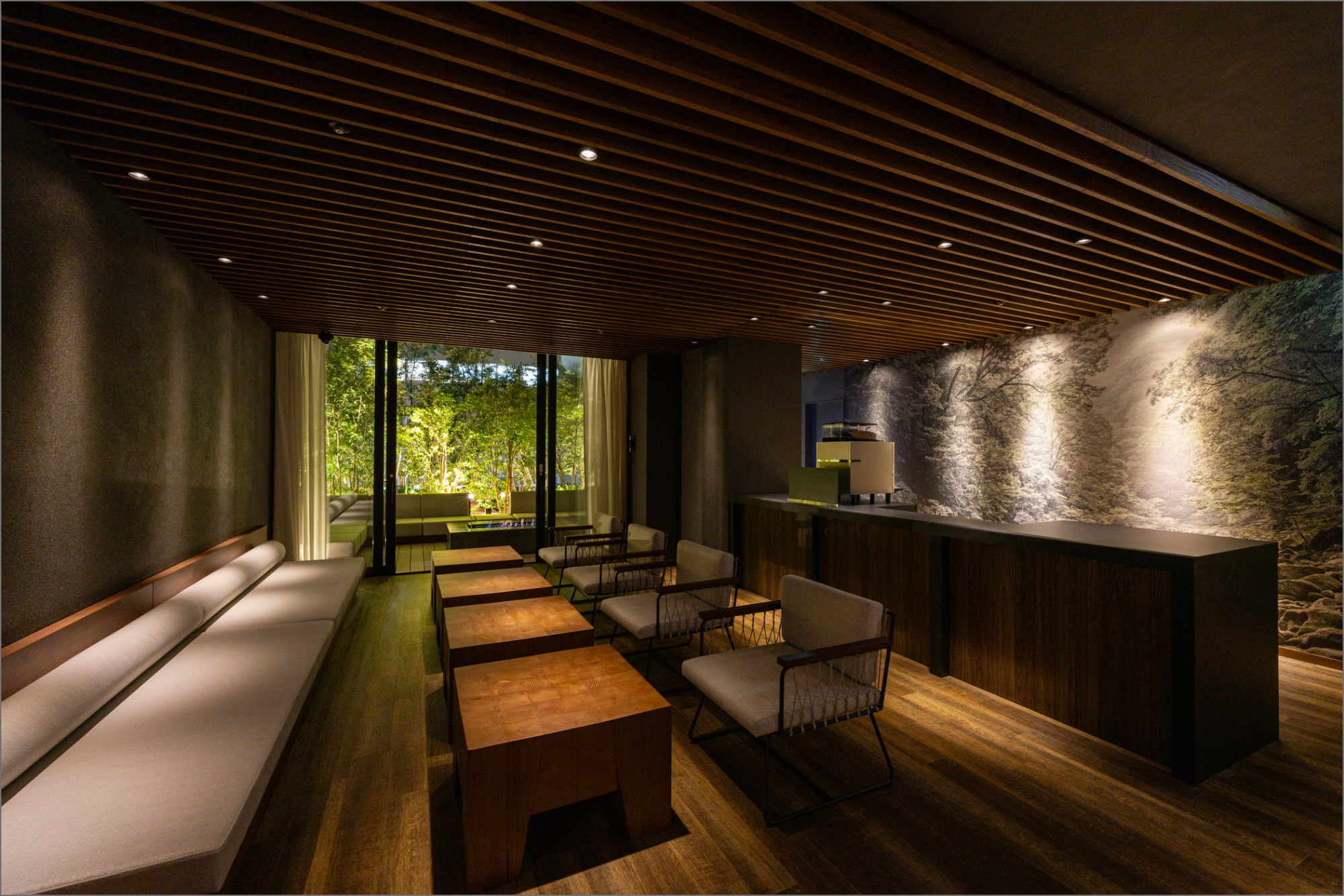 CANVAS GALLERY THUMNAIL