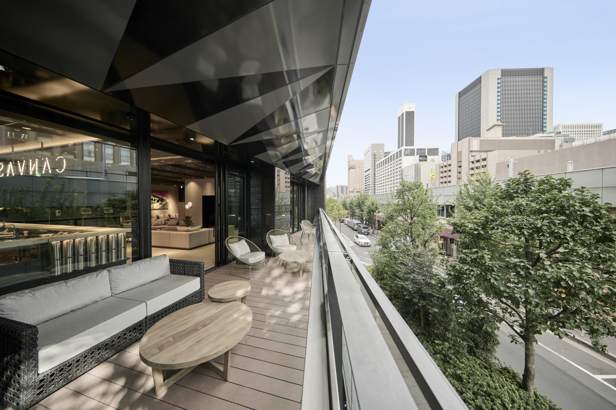 キャンバスラウンジ テラス席