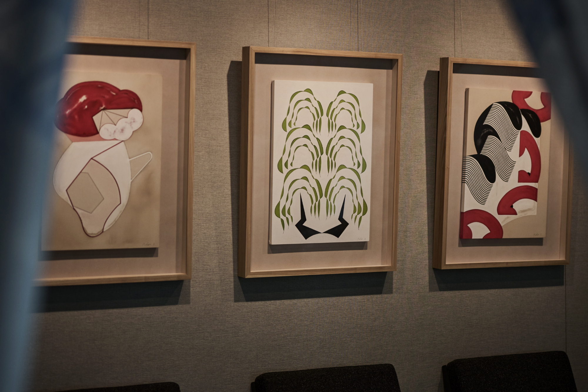 OMIKI BAR前 アート