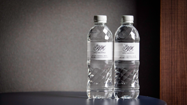 再生ペットボトル ミネラルウォーター