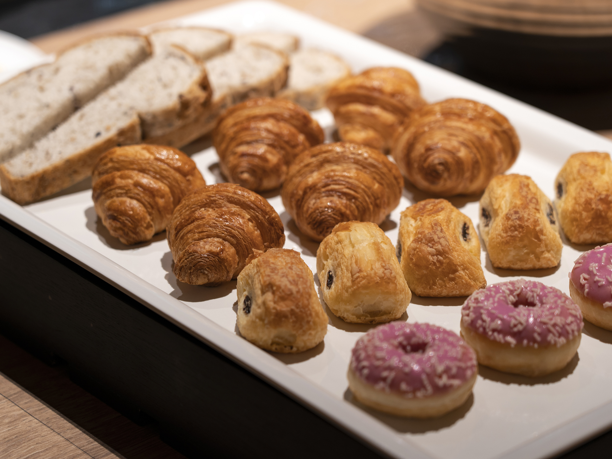 京都で人気のベーカリー「進々堂」のパン。