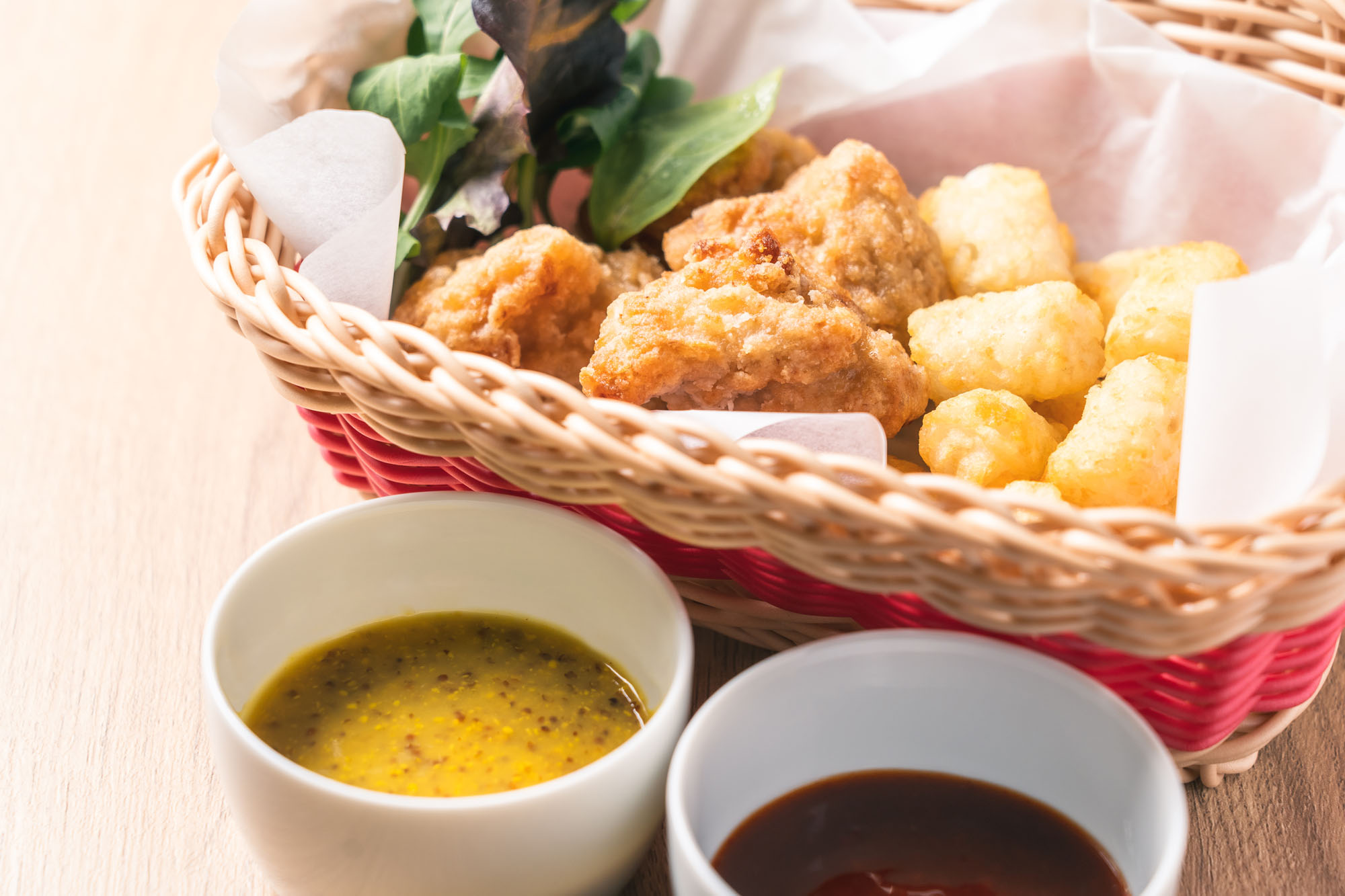 フライドチキン＆ハッシュドポテト　2種のソース