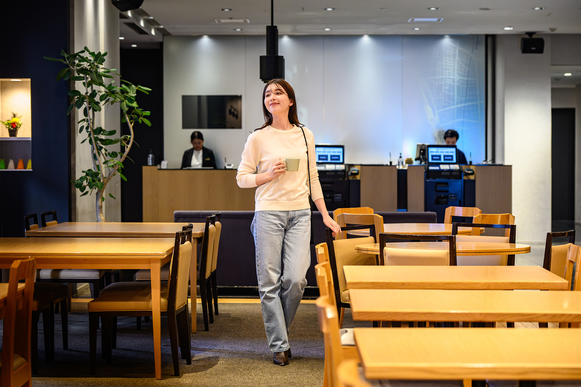 キャンバスラウンジ