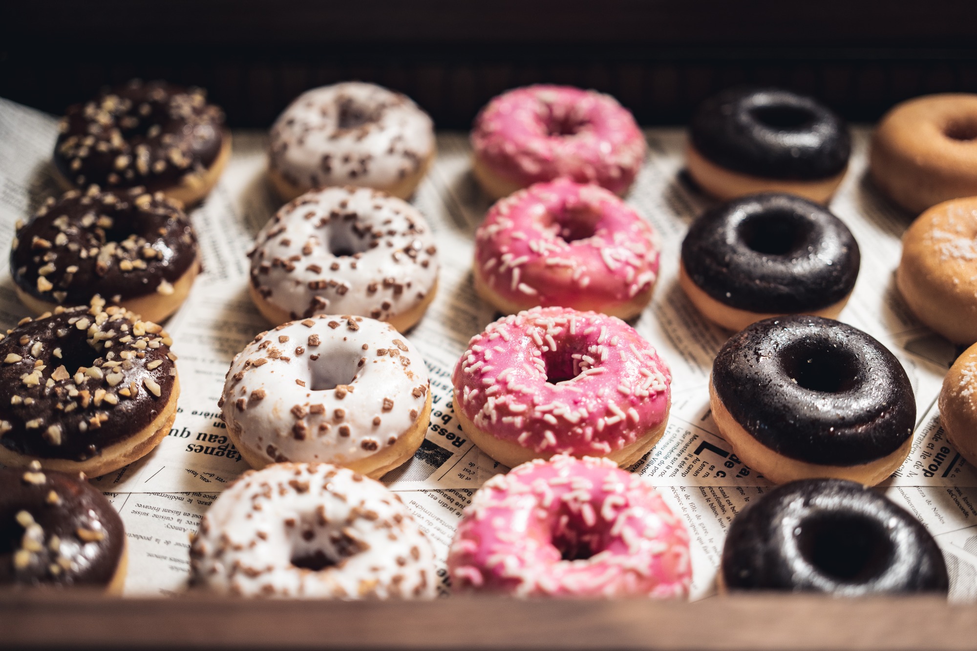 朝食ブッフェのドーナツ