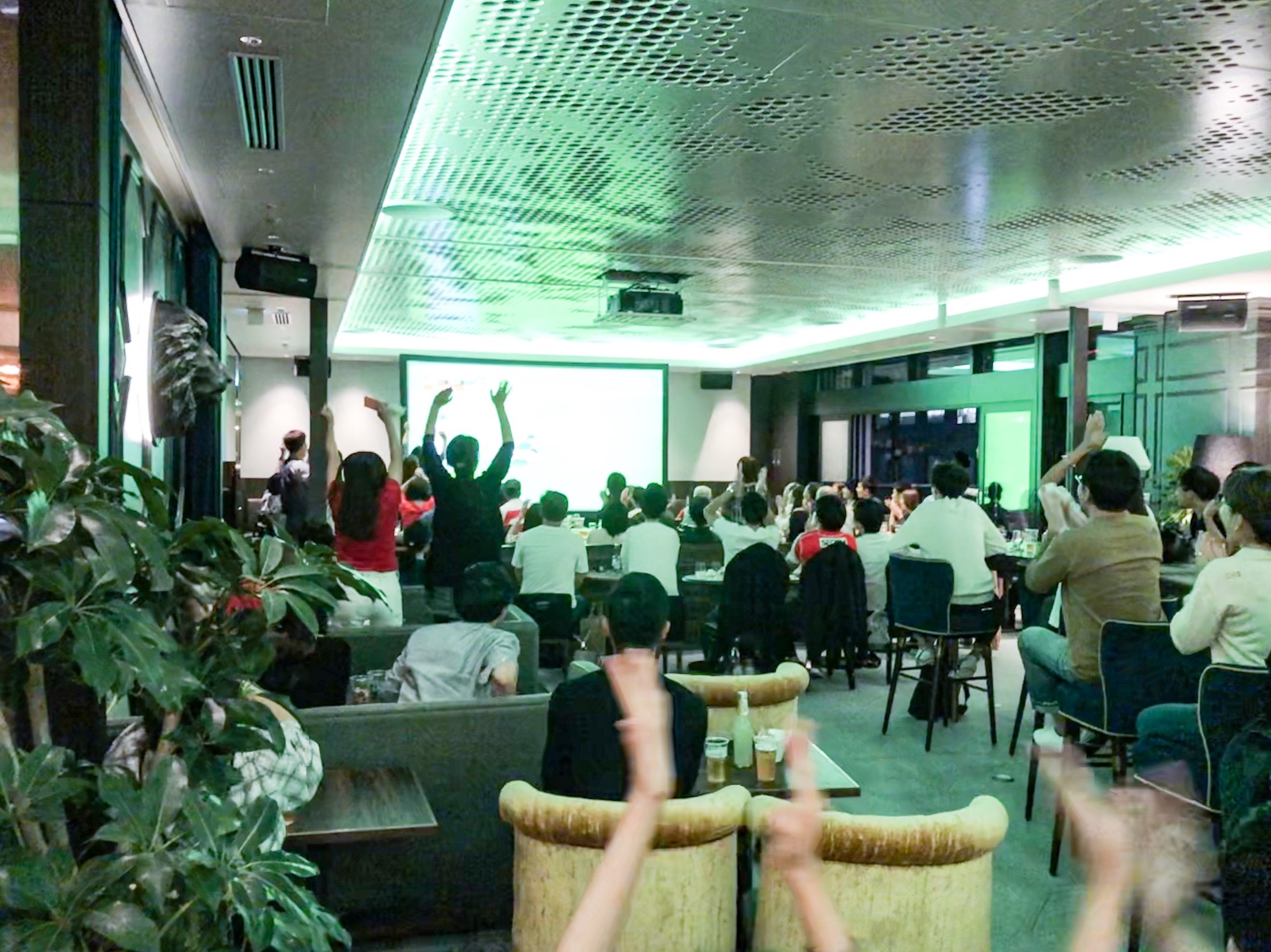 ラウンジのイベントで盛り上がろう！