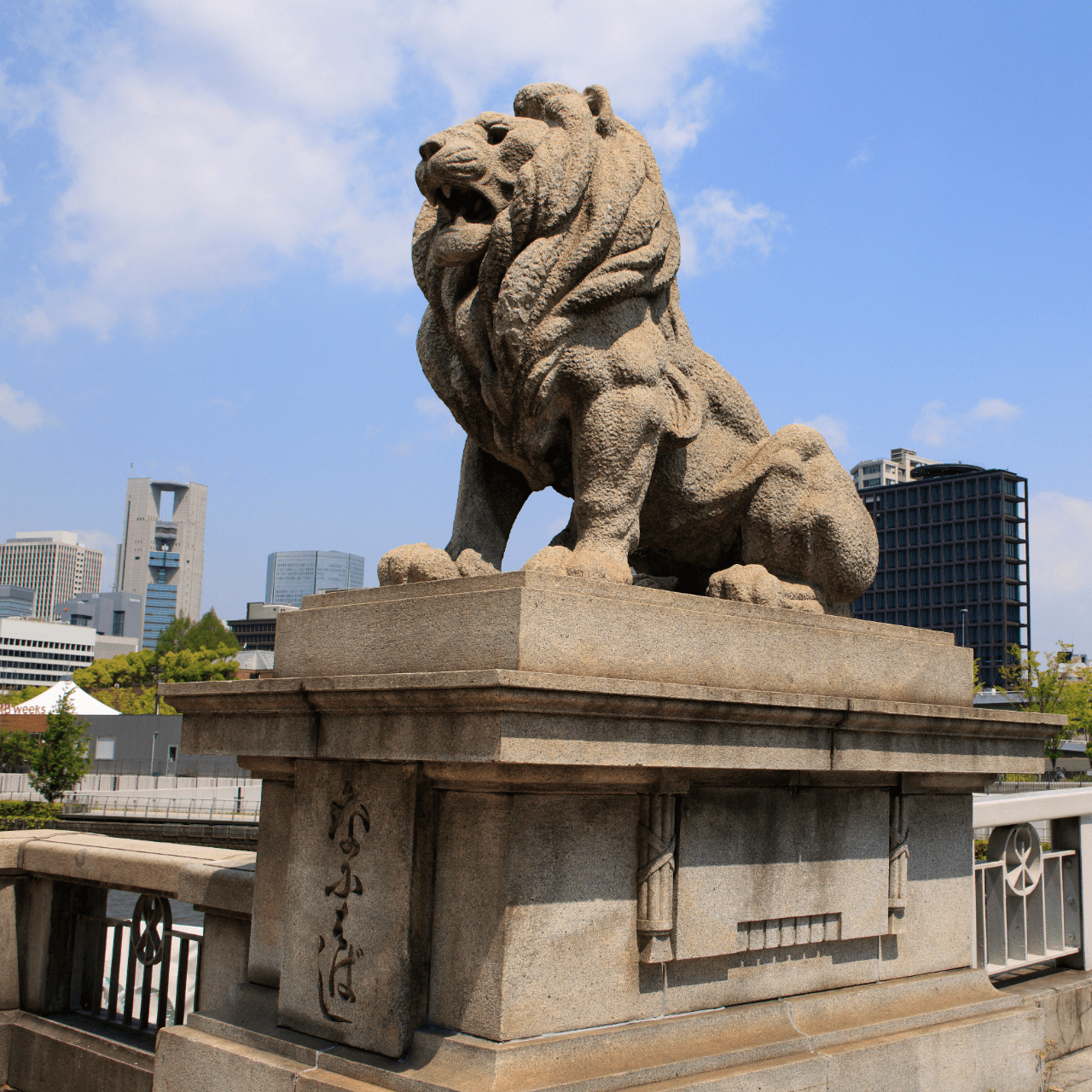 オフィス街とレトロな街並み、2つの顔を持つ大阪・北浜。