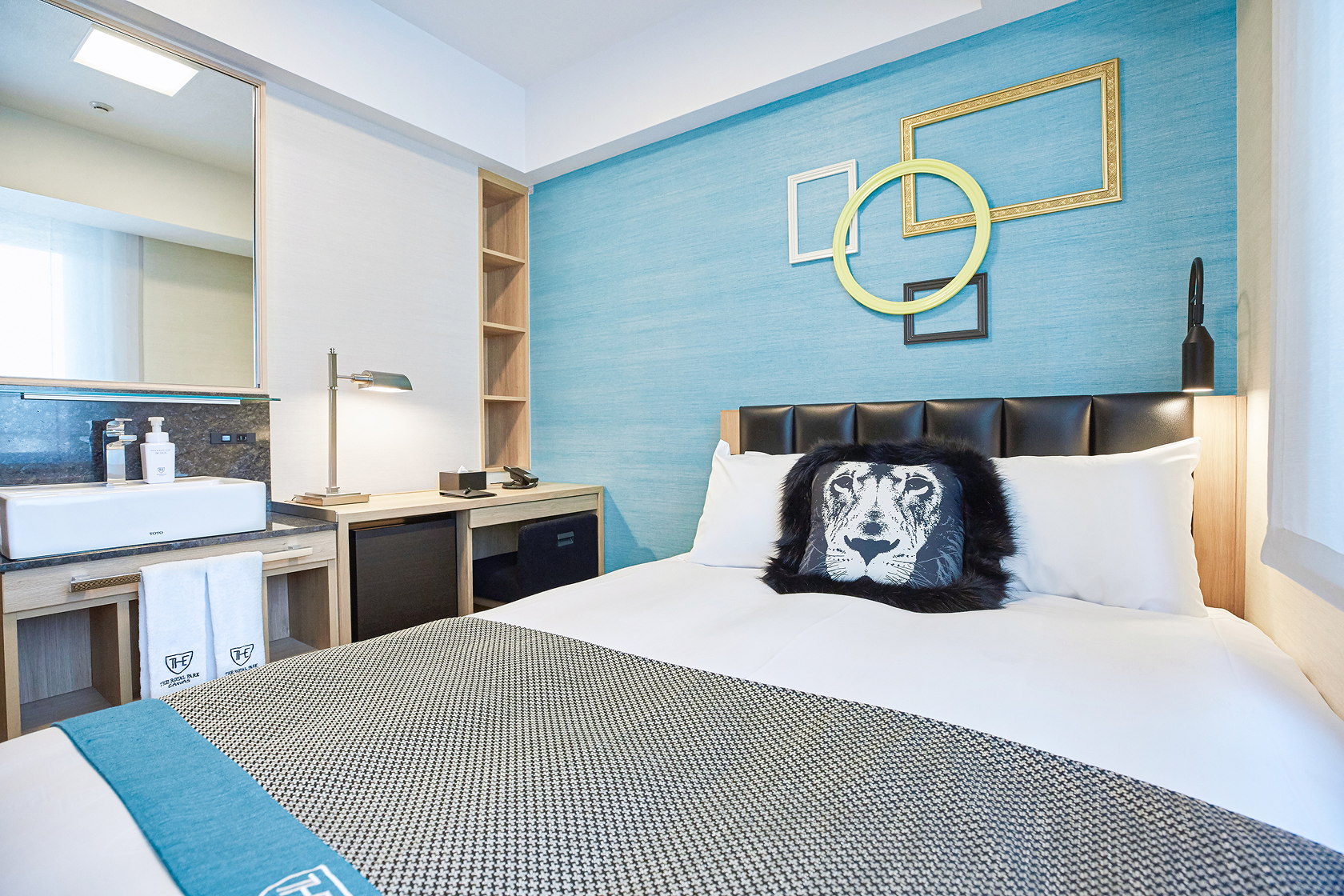 コンパクト ダブル