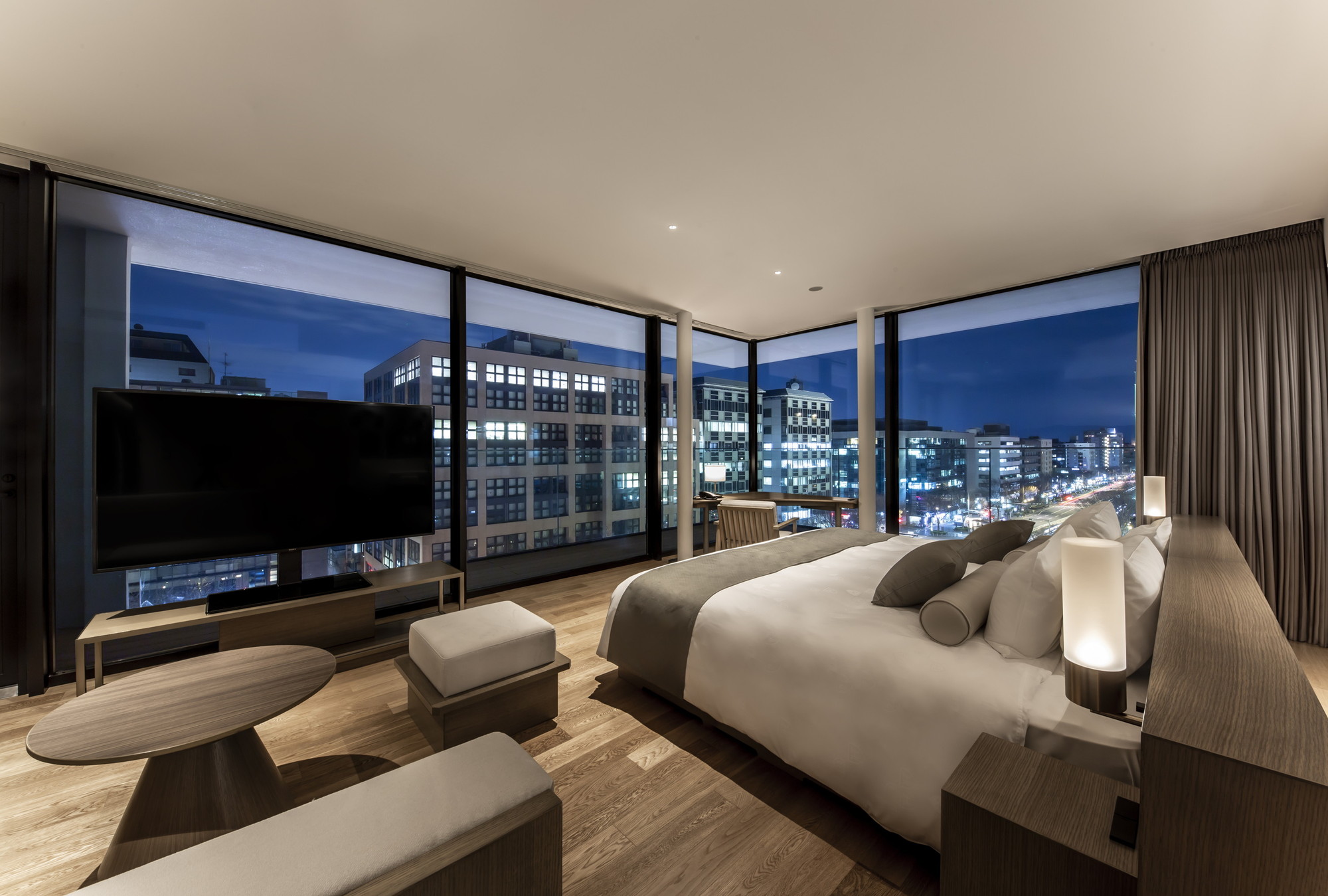 コーナーバルコニー