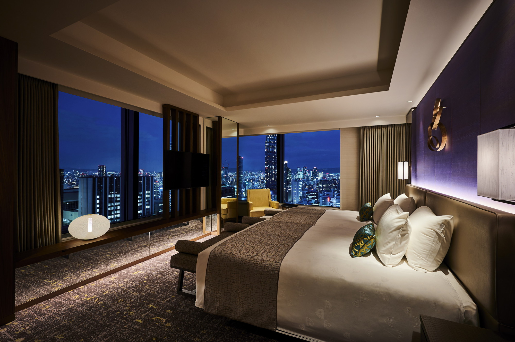 アイコニックスイート