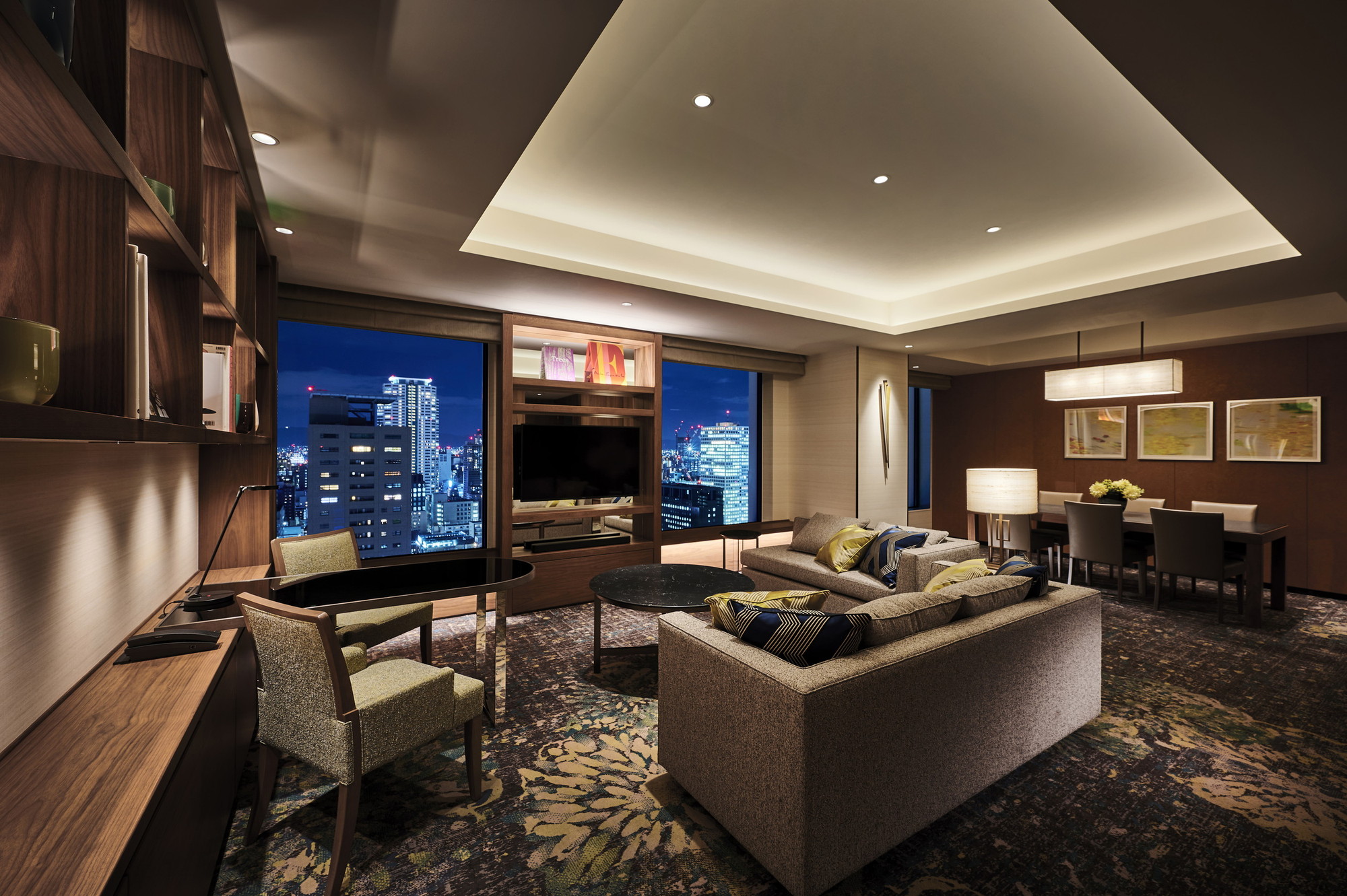 アイコニックスイート