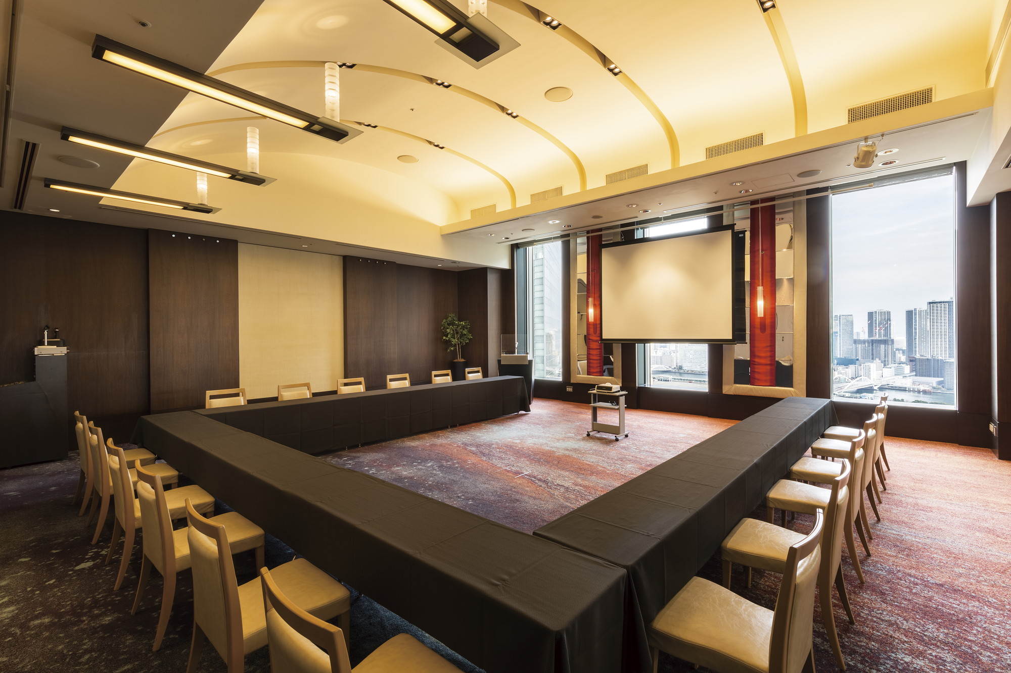 しおさいB コの字