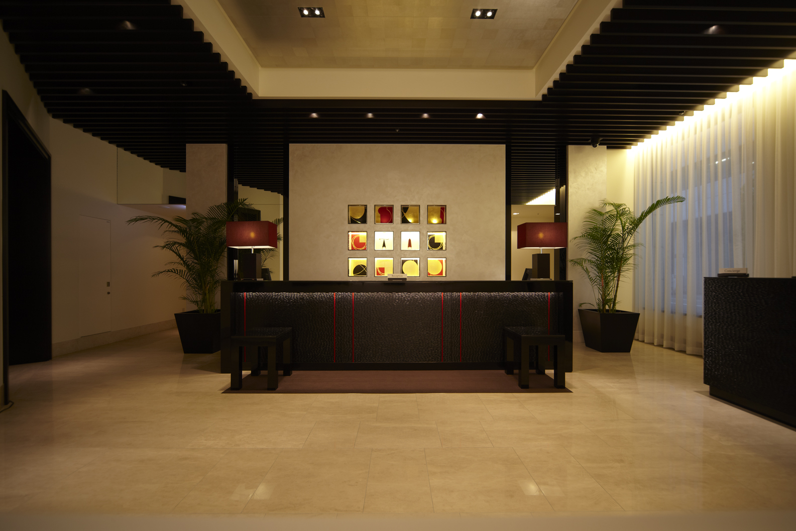 ホテルフロント