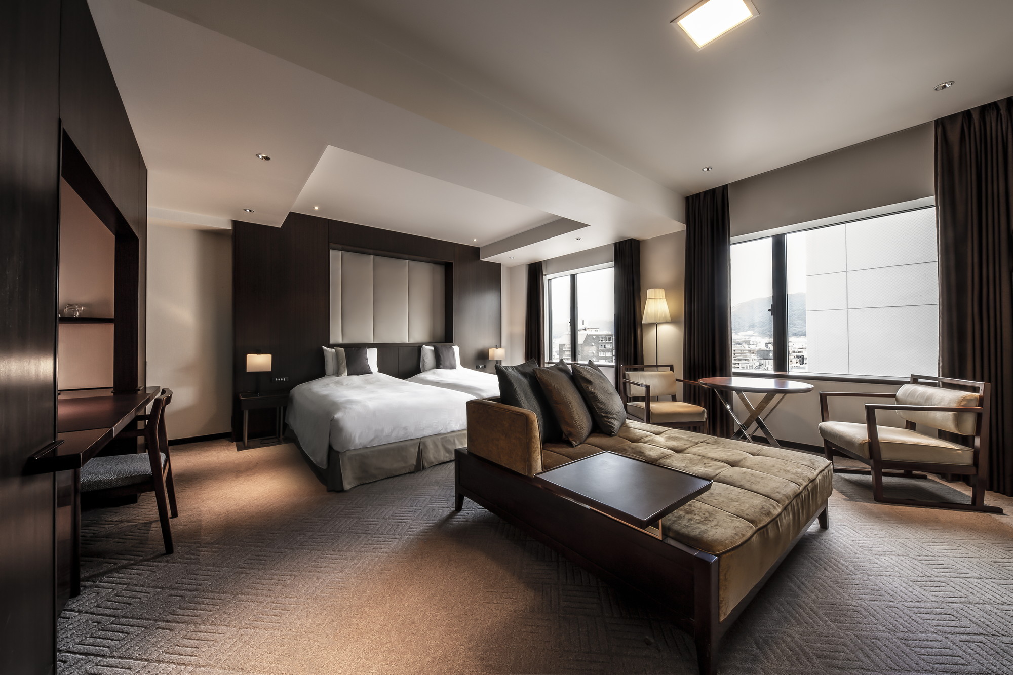 ジュニアスイート